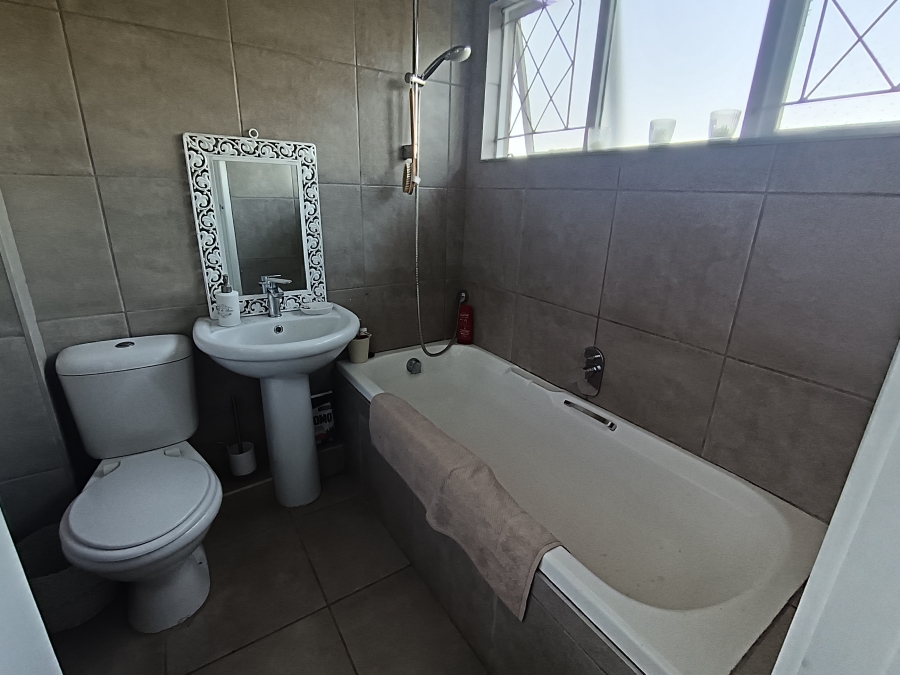 3 Bedroom Property for Sale in Umhlanga KwaZulu-Natal