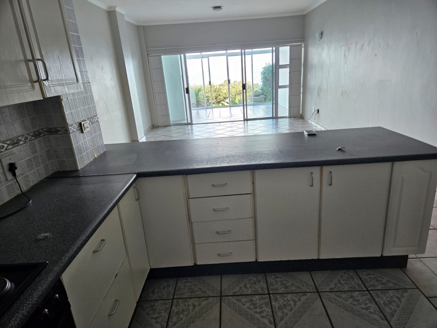 To Let 3 Bedroom Property for Rent in Amanzimtoti KwaZulu-Natal