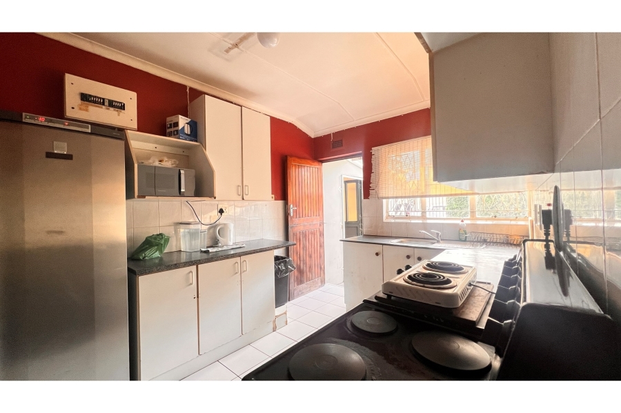 7 Bedroom Property for Sale in Glenmore KwaZulu-Natal
