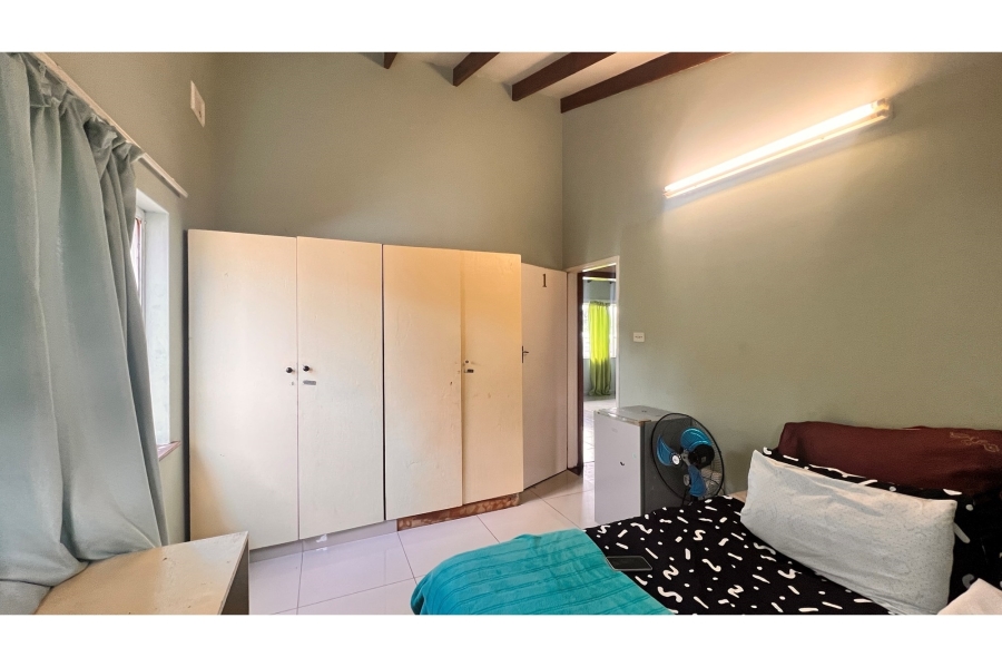 7 Bedroom Property for Sale in Glenmore KwaZulu-Natal