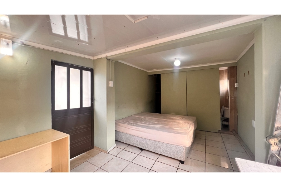 7 Bedroom Property for Sale in Glenmore KwaZulu-Natal