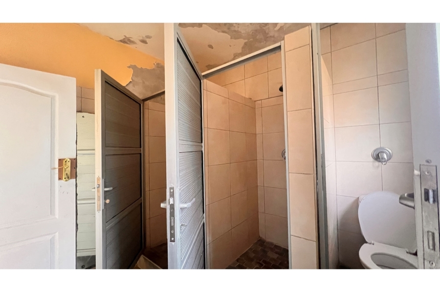 7 Bedroom Property for Sale in Glenmore KwaZulu-Natal