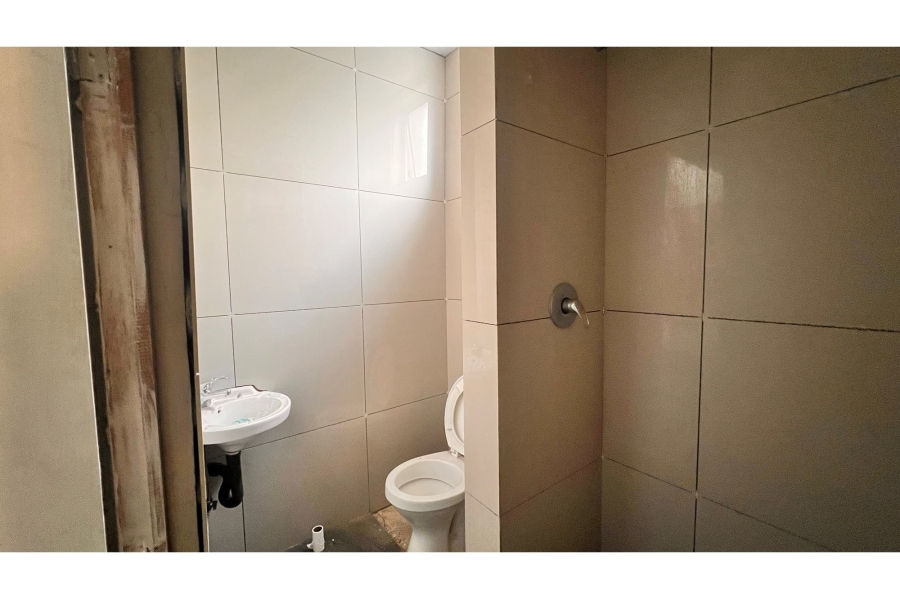 7 Bedroom Property for Sale in Glenmore KwaZulu-Natal