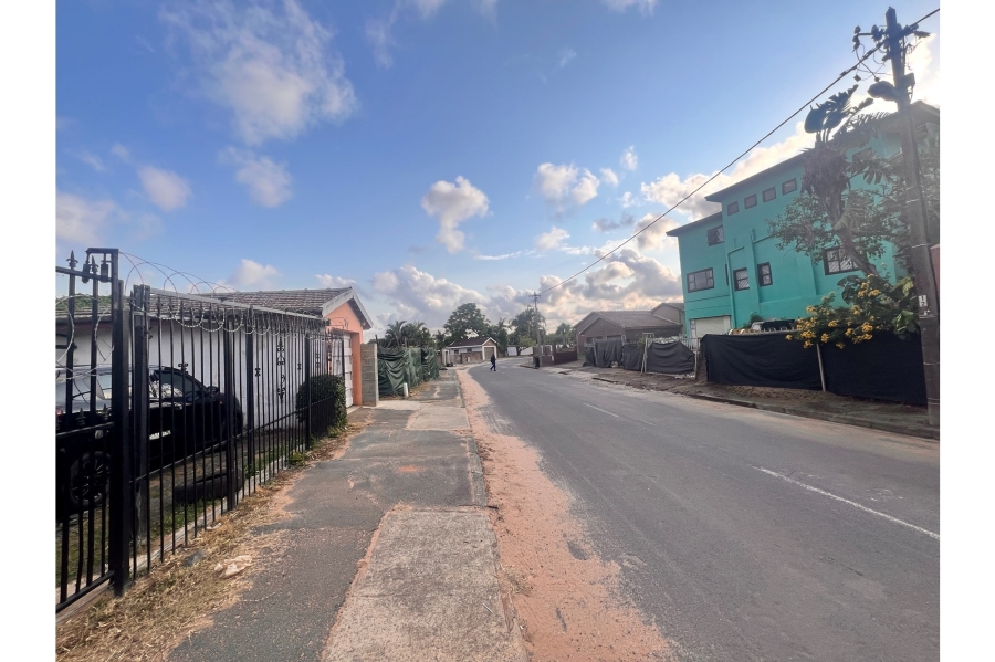 7 Bedroom Property for Sale in Glenmore KwaZulu-Natal