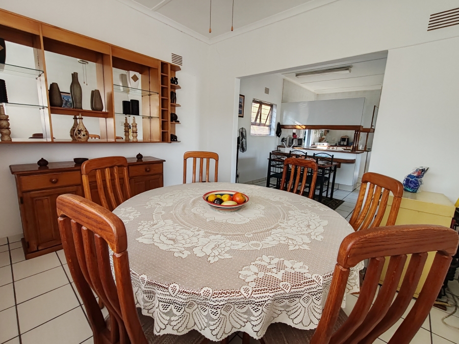3 Bedroom Property for Sale in Uvongo KwaZulu-Natal