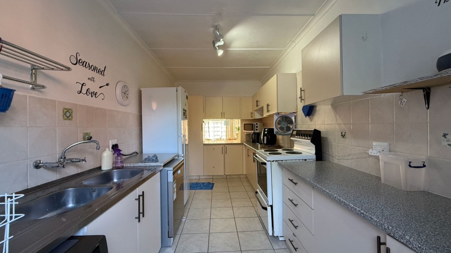 3 Bedroom Property for Sale in Chase Valley KwaZulu-Natal