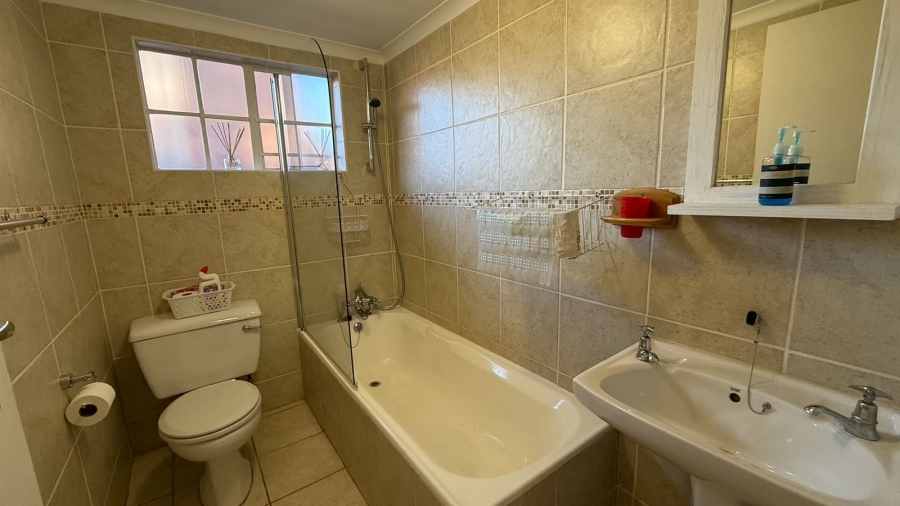 3 Bedroom Property for Sale in Chase Valley KwaZulu-Natal