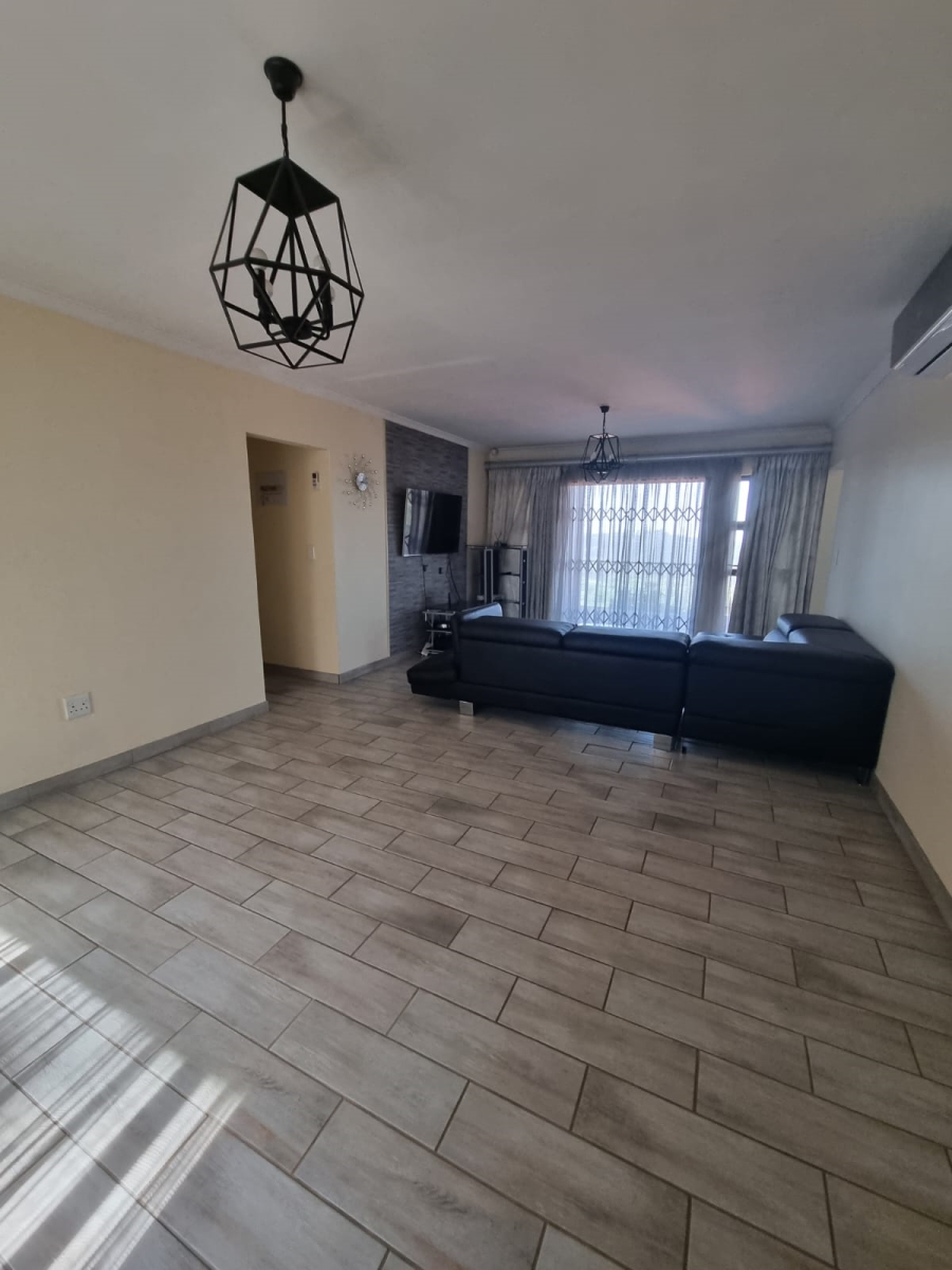 3 Bedroom Property for Sale in Chase Valley KwaZulu-Natal