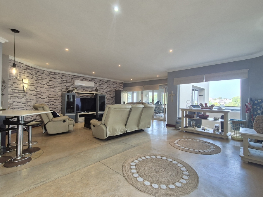 4 Bedroom Property for Sale in Ballito Central KwaZulu-Natal