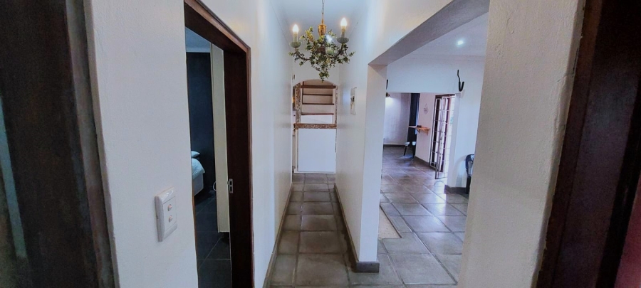 3 Bedroom Property for Sale in Uvongo KwaZulu-Natal