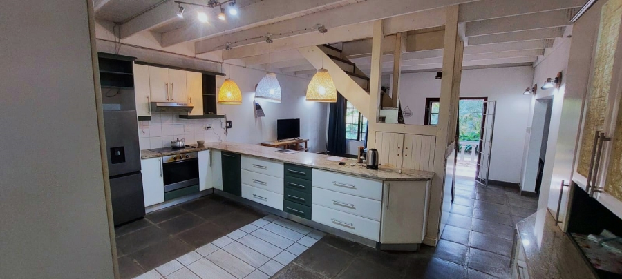 3 Bedroom Property for Sale in Uvongo KwaZulu-Natal