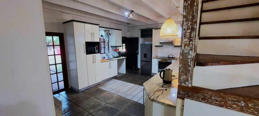3 Bedroom Property for Sale in Uvongo KwaZulu-Natal