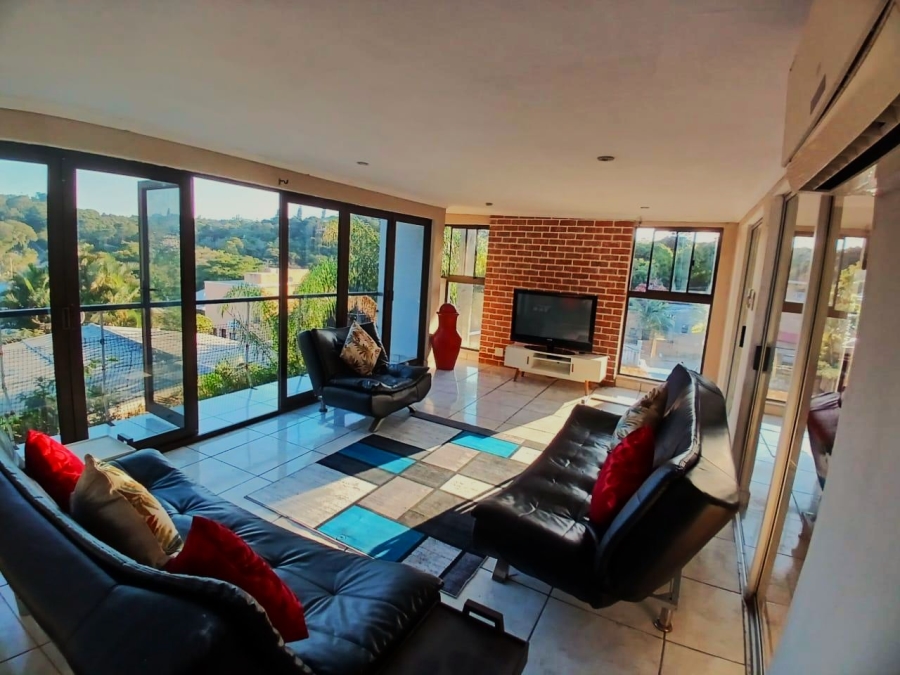 To Let 2 Bedroom Property for Rent in Margate KwaZulu-Natal