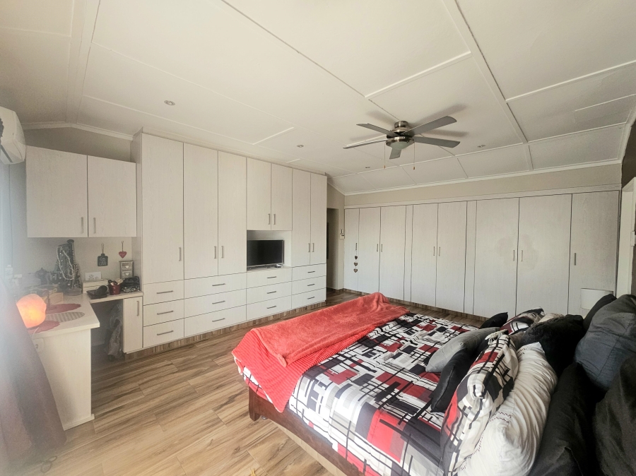 To Let 4 Bedroom Property for Rent in Yellowwood Park KwaZulu-Natal