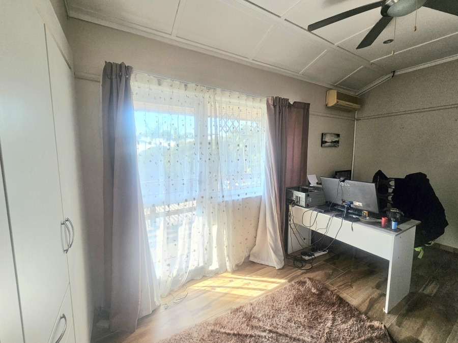 To Let 4 Bedroom Property for Rent in Yellowwood Park KwaZulu-Natal