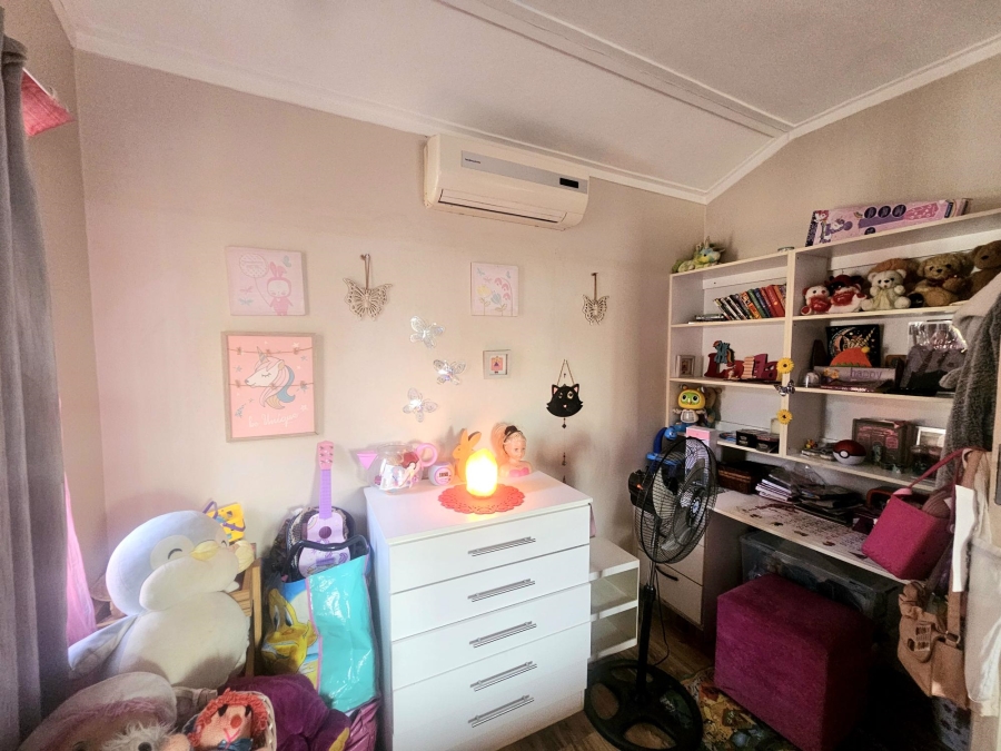 To Let 4 Bedroom Property for Rent in Yellowwood Park KwaZulu-Natal