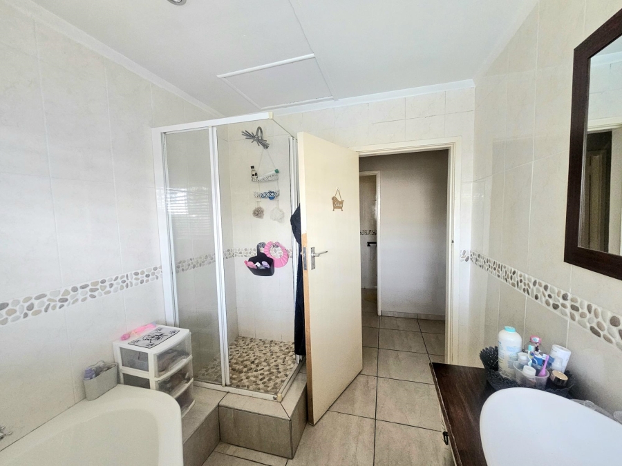 To Let 4 Bedroom Property for Rent in Yellowwood Park KwaZulu-Natal