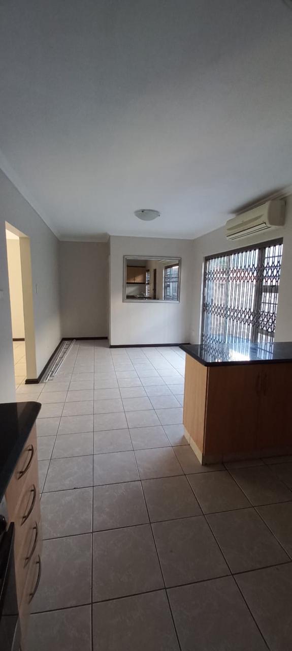 To Let 3 Bedroom Property for Rent in Bluff KwaZulu-Natal