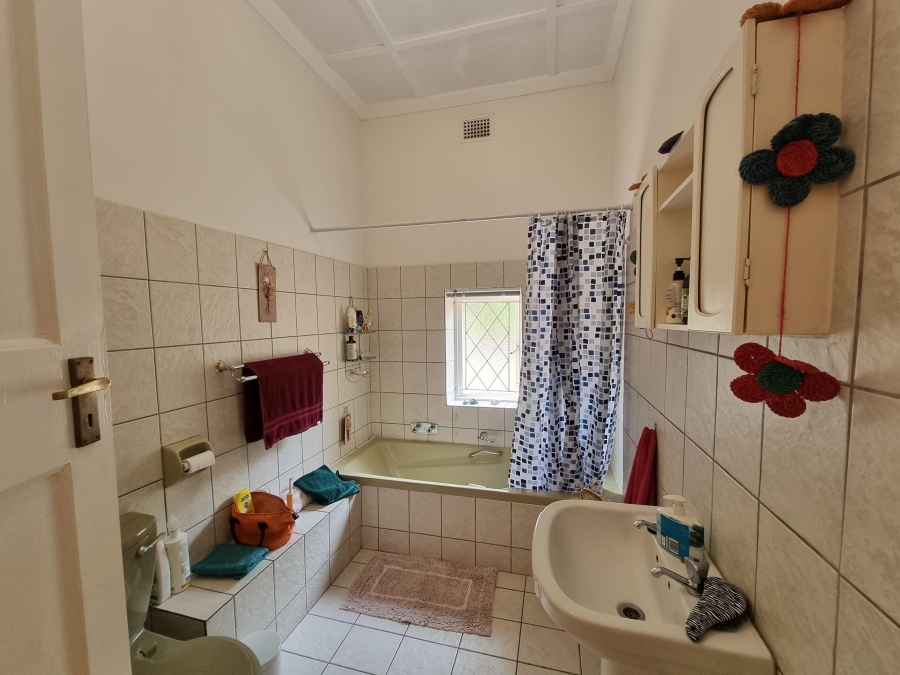 3 Bedroom Property for Sale in Uvongo KwaZulu-Natal