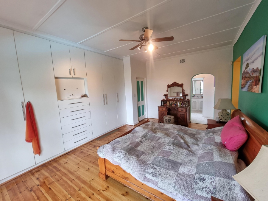3 Bedroom Property for Sale in Uvongo KwaZulu-Natal