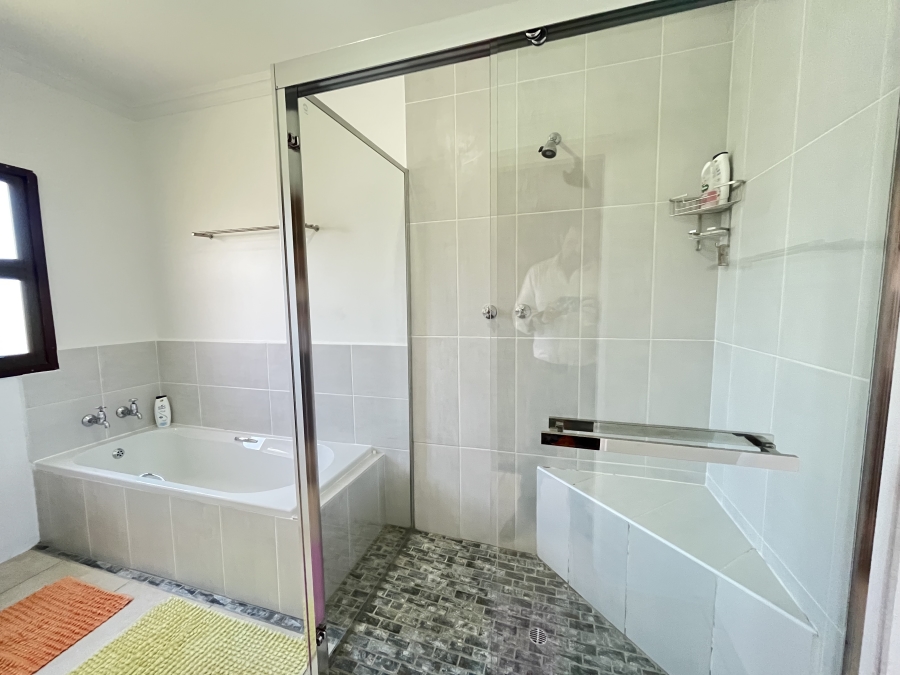 3 Bedroom Property for Sale in Lawrence Rocks KwaZulu-Natal