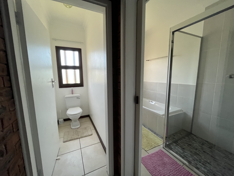 3 Bedroom Property for Sale in Lawrence Rocks KwaZulu-Natal
