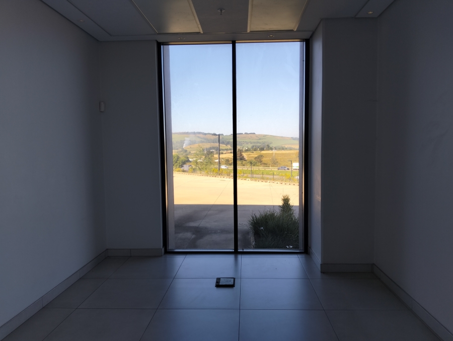 To Let commercial Property for Rent in Cliffdale KwaZulu-Natal