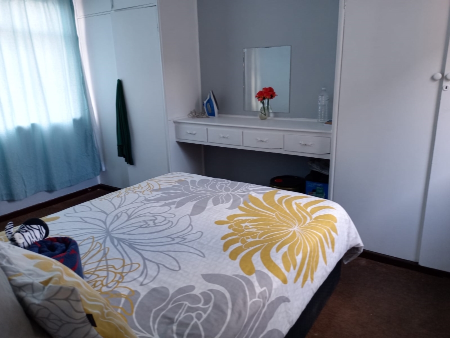 2 Bedroom Property for Sale in Glenwood KwaZulu-Natal