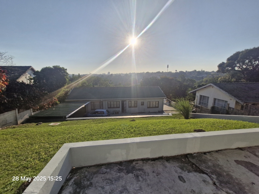 3 Bedroom Property for Sale in Mount Vernon KwaZulu-Natal