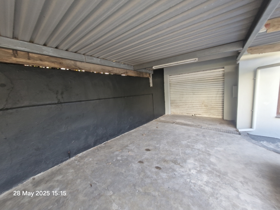 3 Bedroom Property for Sale in Mount Vernon KwaZulu-Natal