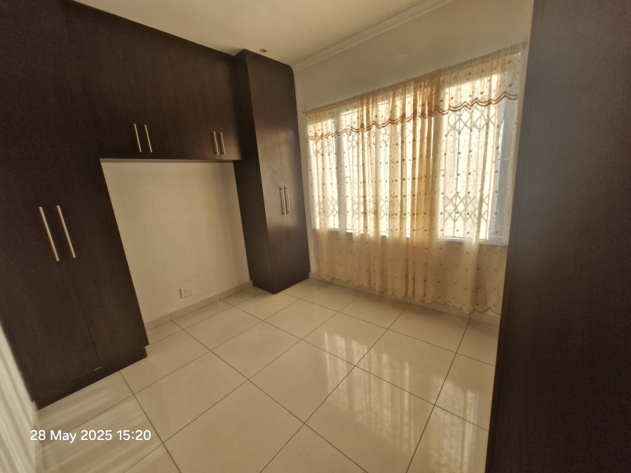 3 Bedroom Property for Sale in Mount Vernon KwaZulu-Natal