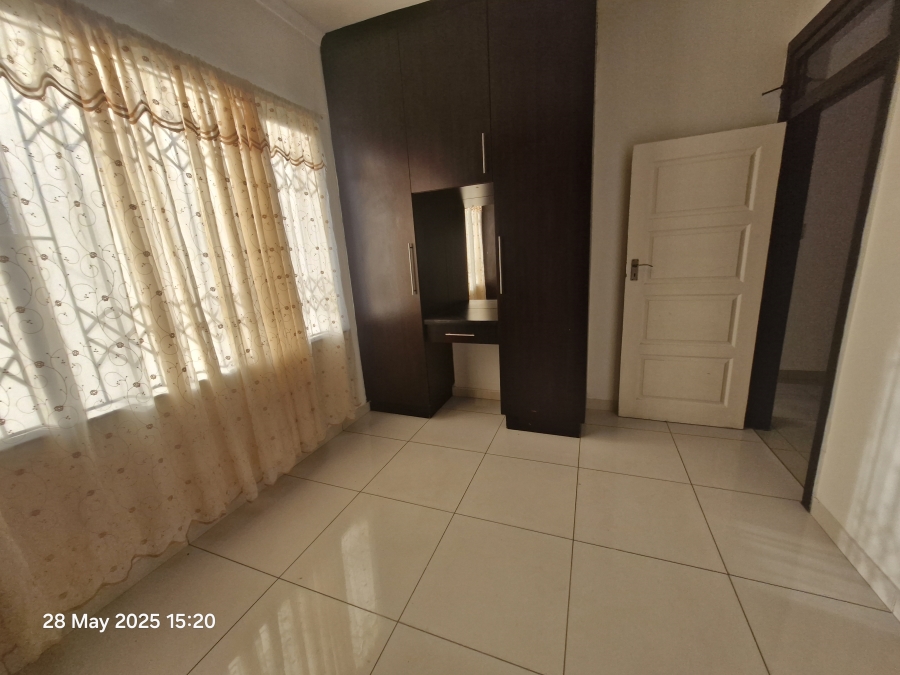 3 Bedroom Property for Sale in Mount Vernon KwaZulu-Natal