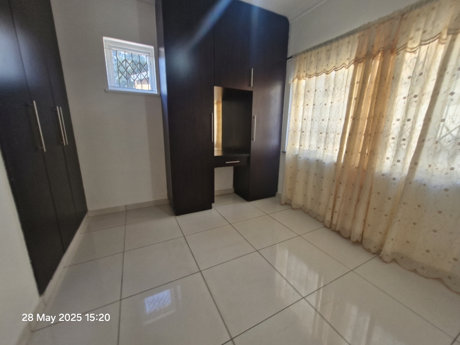 3 Bedroom Property for Sale in Mount Vernon KwaZulu-Natal