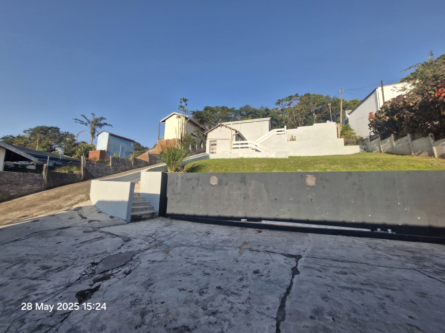 3 Bedroom Property for Sale in Mount Vernon KwaZulu-Natal