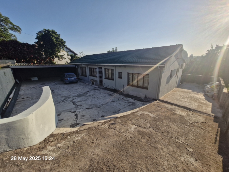 3 Bedroom Property for Sale in Mount Vernon KwaZulu-Natal