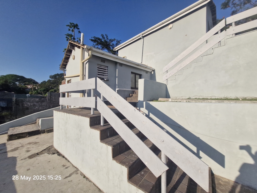 3 Bedroom Property for Sale in Mount Vernon KwaZulu-Natal