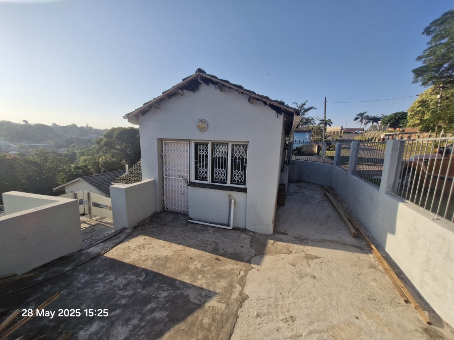 3 Bedroom Property for Sale in Mount Vernon KwaZulu-Natal