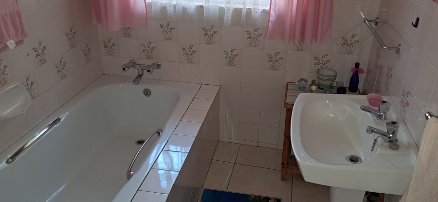 3 Bedroom Property for Sale in Utrecht KwaZulu-Natal
