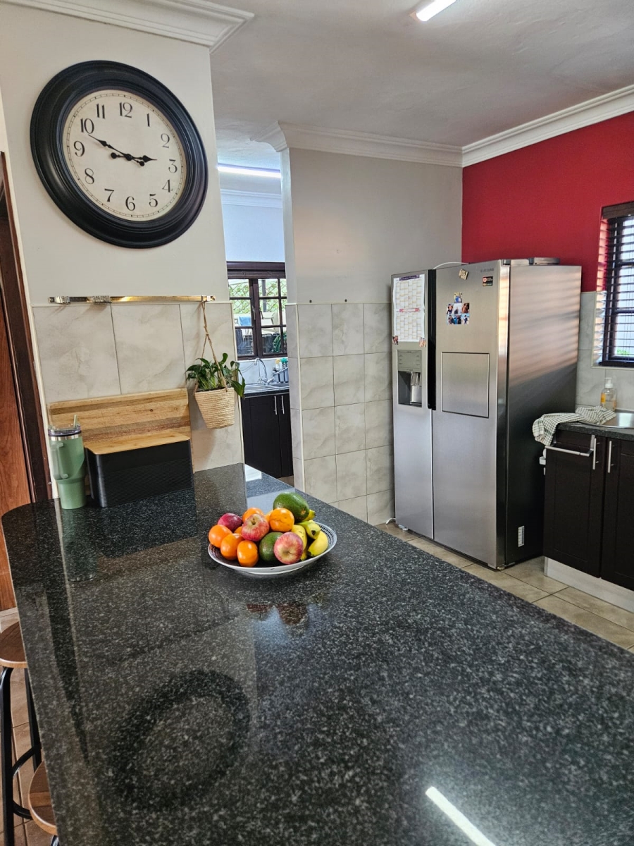 3 Bedroom Property for Sale in Clifton Hill Estate KwaZulu-Natal