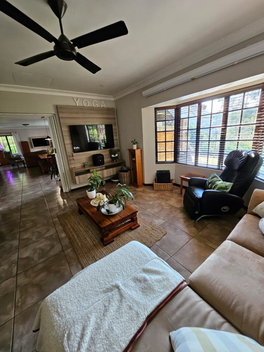 3 Bedroom Property for Sale in Clifton Hill Estate KwaZulu-Natal