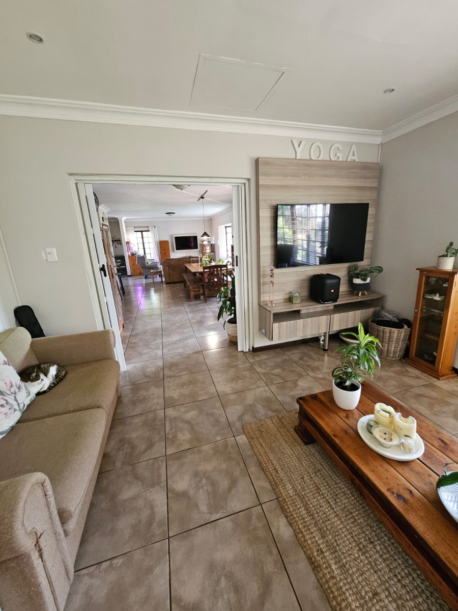 3 Bedroom Property for Sale in Clifton Hill Estate KwaZulu-Natal
