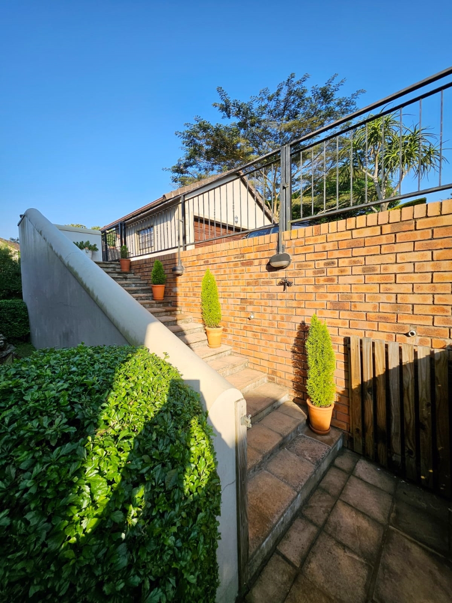 3 Bedroom Property for Sale in Clifton Hill Estate KwaZulu-Natal