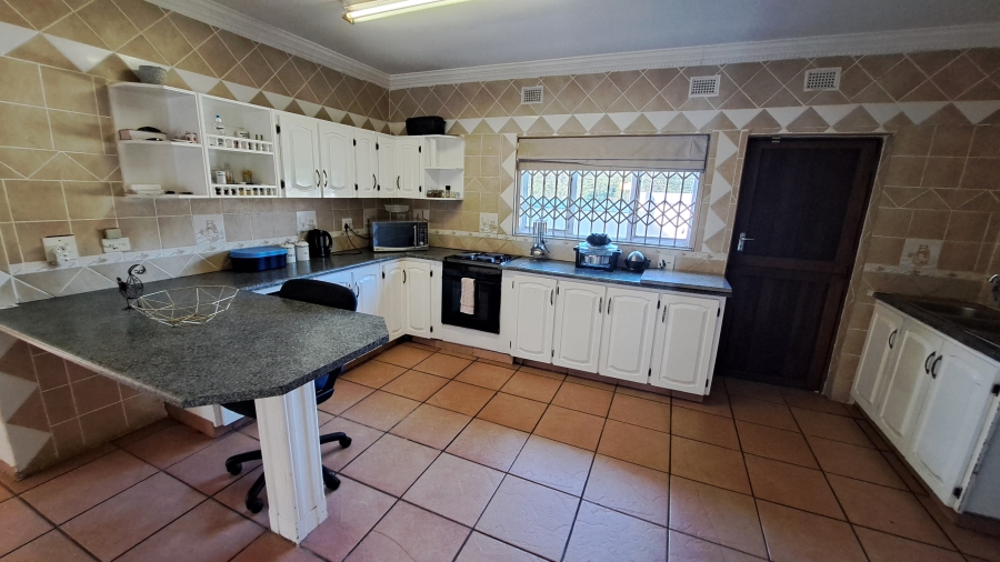 4 Bedroom Property for Sale in Veld En Vlei KwaZulu-Natal