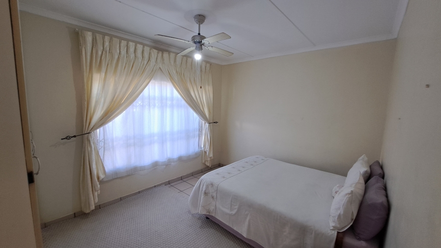 4 Bedroom Property for Sale in Veld En Vlei KwaZulu-Natal