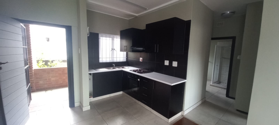 To Let 2 Bedroom Property for Rent in Essenwood KwaZulu-Natal