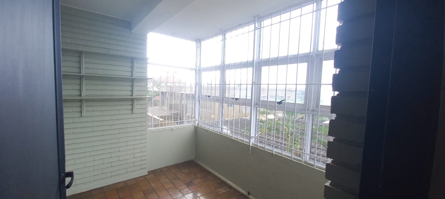 To Let 2 Bedroom Property for Rent in Essenwood KwaZulu-Natal