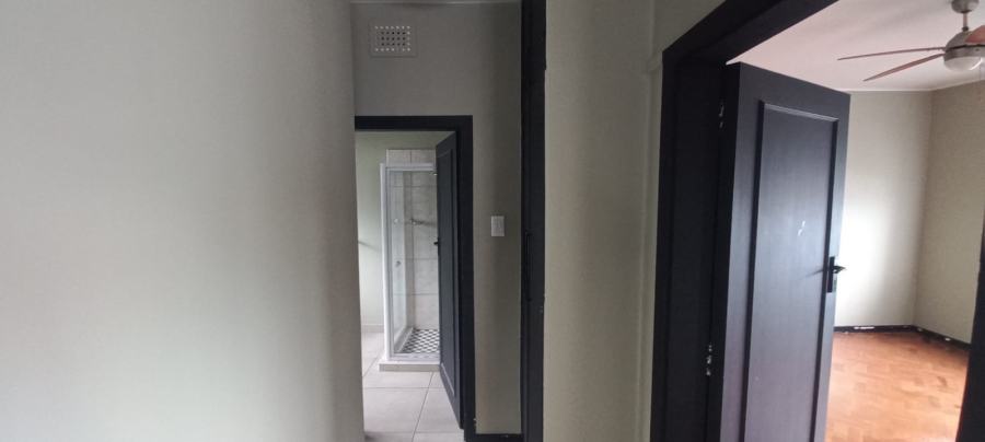 To Let 2 Bedroom Property for Rent in Essenwood KwaZulu-Natal
