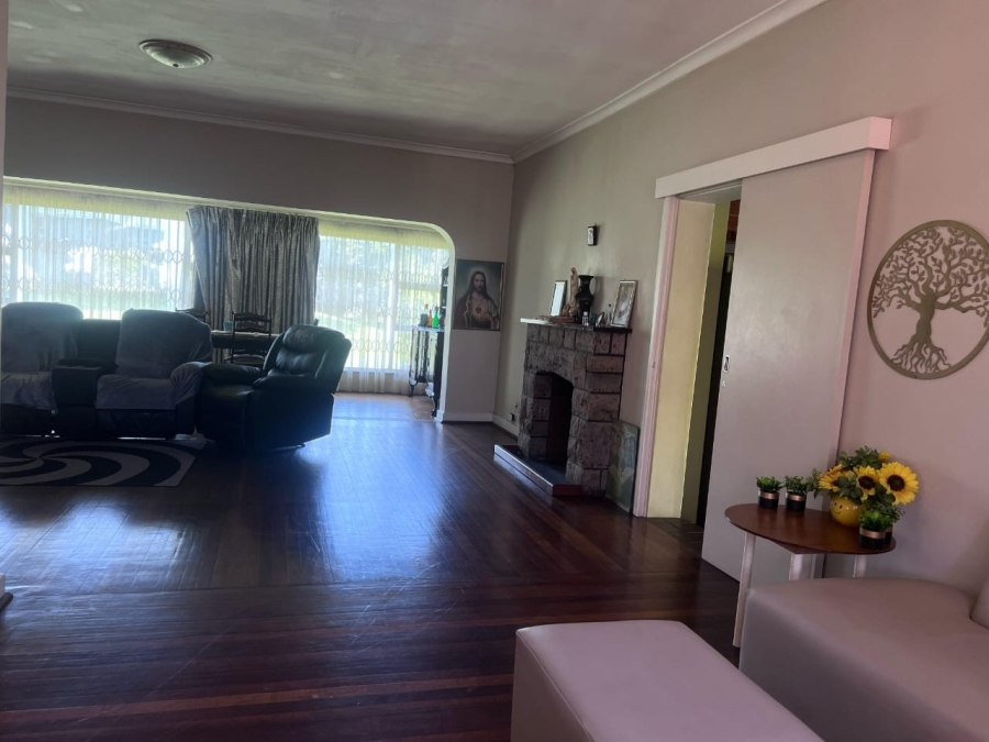 4 Bedroom Property for Sale in Bluff KwaZulu-Natal