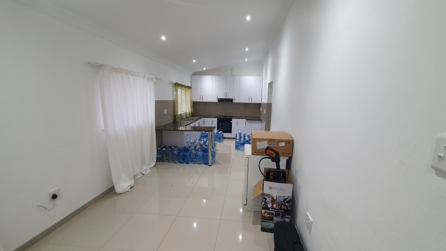 To Let 1 Bedroom Property for Rent in Bluff KwaZulu-Natal
