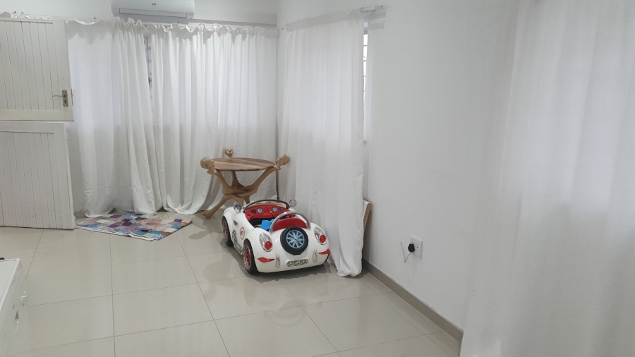 To Let 1 Bedroom Property for Rent in Bluff KwaZulu-Natal